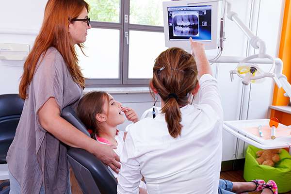 Keep Your Kids Healthy With Help From A Pediatric Dentist